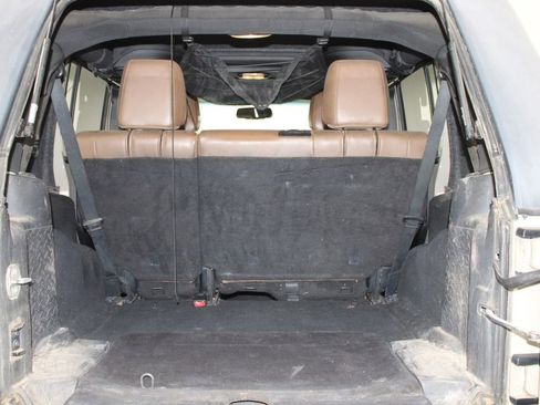 Used 2018 Jeep Wrangler Unlimited Sport S image 13