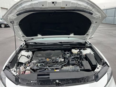 Used 2025 Toyota Camry LE image 31