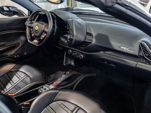 Used 2018 Ferrari 488 Spider RWD image 51