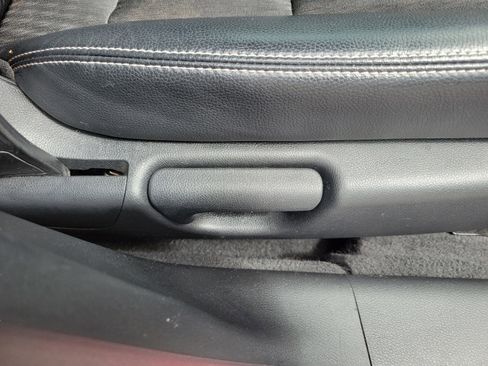 Used 2016 Honda Accord Sport image 19