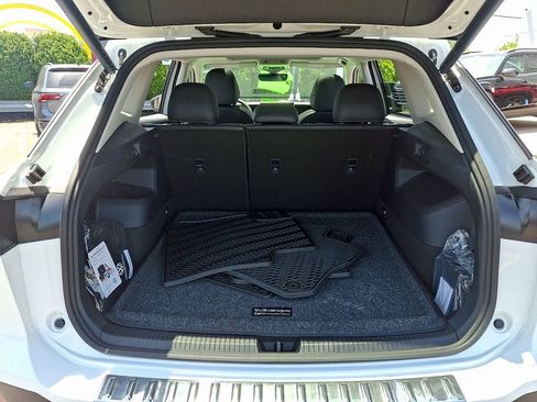 Used 2026 Volkswagen Tiguan SE w/ Panoramic Sunroof Package AWD/4WD image 28