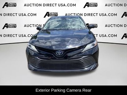 Used 2020 Toyota Camry XLE w/ Sunroof Package