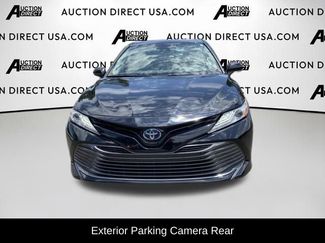 Used 2020 Toyota Camry XLE w/ Sunroof Package FWD video 2