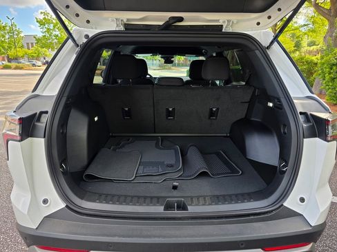 New 2026 Chevrolet Equinox LT w/ Safety and Technology Package FWD image 27