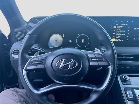 Used 2024 Hyundai Palisade Calligraphy image 11