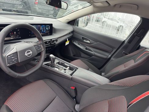 New 2026 Nissan Sentra SR image 25