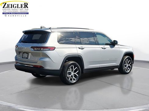 New 2025 Jeep Grand Cherokee L Limited w/ Trailer Tow Package image 5