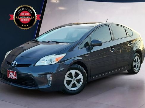 Used 2015 Toyota Prius Three FWD image 1