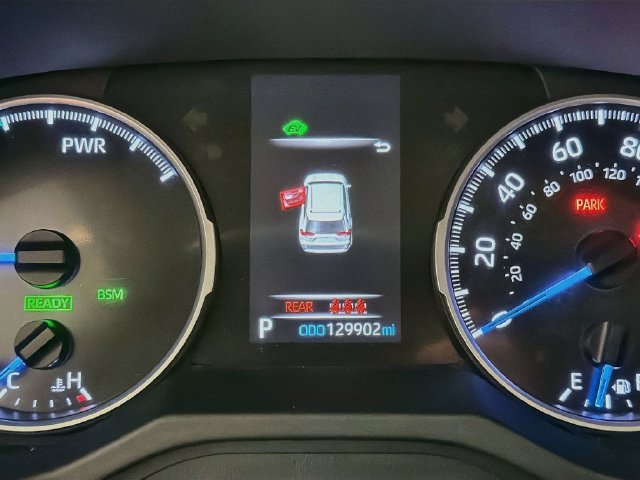 Used 2021 Toyota RAV4 XLE Premium AWD/4WD image 11
