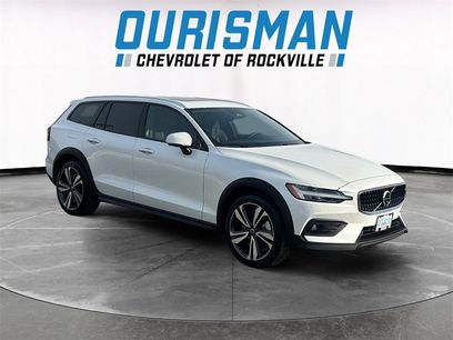 Used 2025 Volvo V60 B5 Cross Country Plus