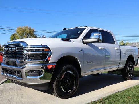 Used 2025 RAM 2500 Laramie image 8