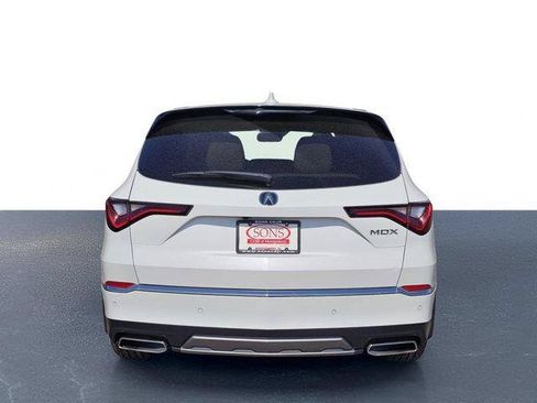 Used 2025 Acura MDX w/ Technology Package FWD image 10