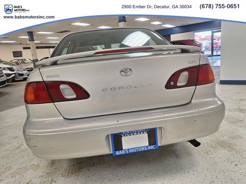 Used 2000 Toyota Corolla CE FWD image 8