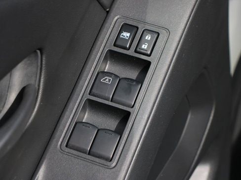 Used 2025 Nissan Frontier S w/ S Utility Package image 16