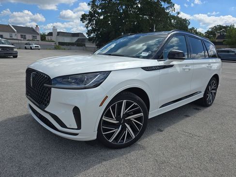 New 2025 Lincoln Aviator Black Label w/ Black Label Special Edition AWD/4WD image 33