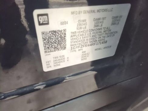 Used 2024 Cadillac XT4 Sport w/ Cold Weather Package image 33