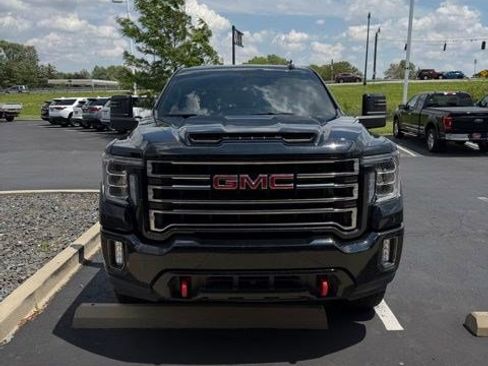 Used 2022 GMC Sierra 2500 AT4 AWD/4WD image 2