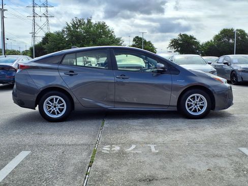 Used 2017 Toyota Prius Two w/ Prius Two Safety Plus Package FWD image 24