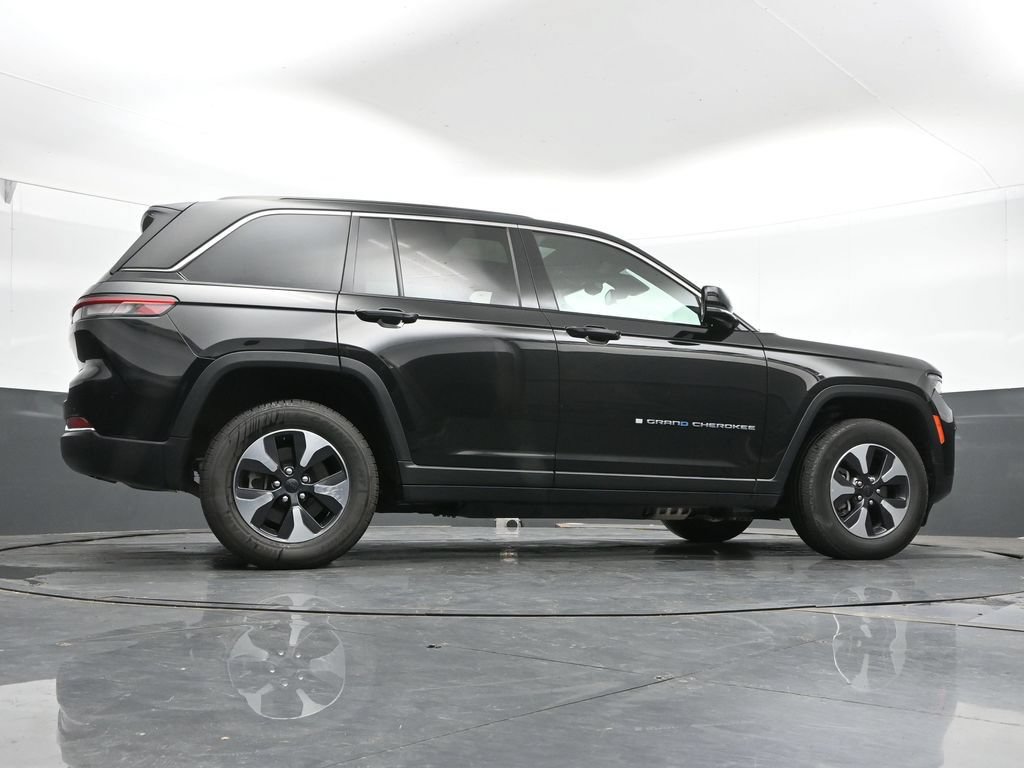Used 2024 Jeep Grand Cherokee Limited 4xe AWD/4WD image 43