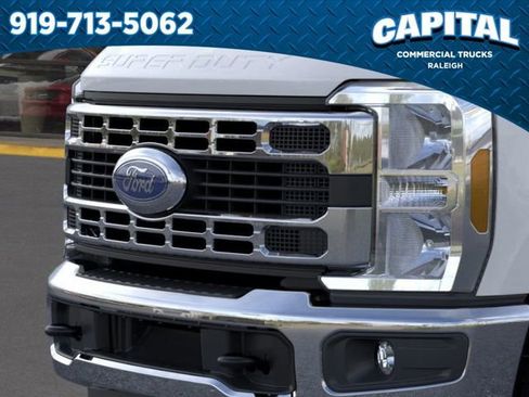 New 2025 Ford F350 XL w/ XL Chrome Package image 17