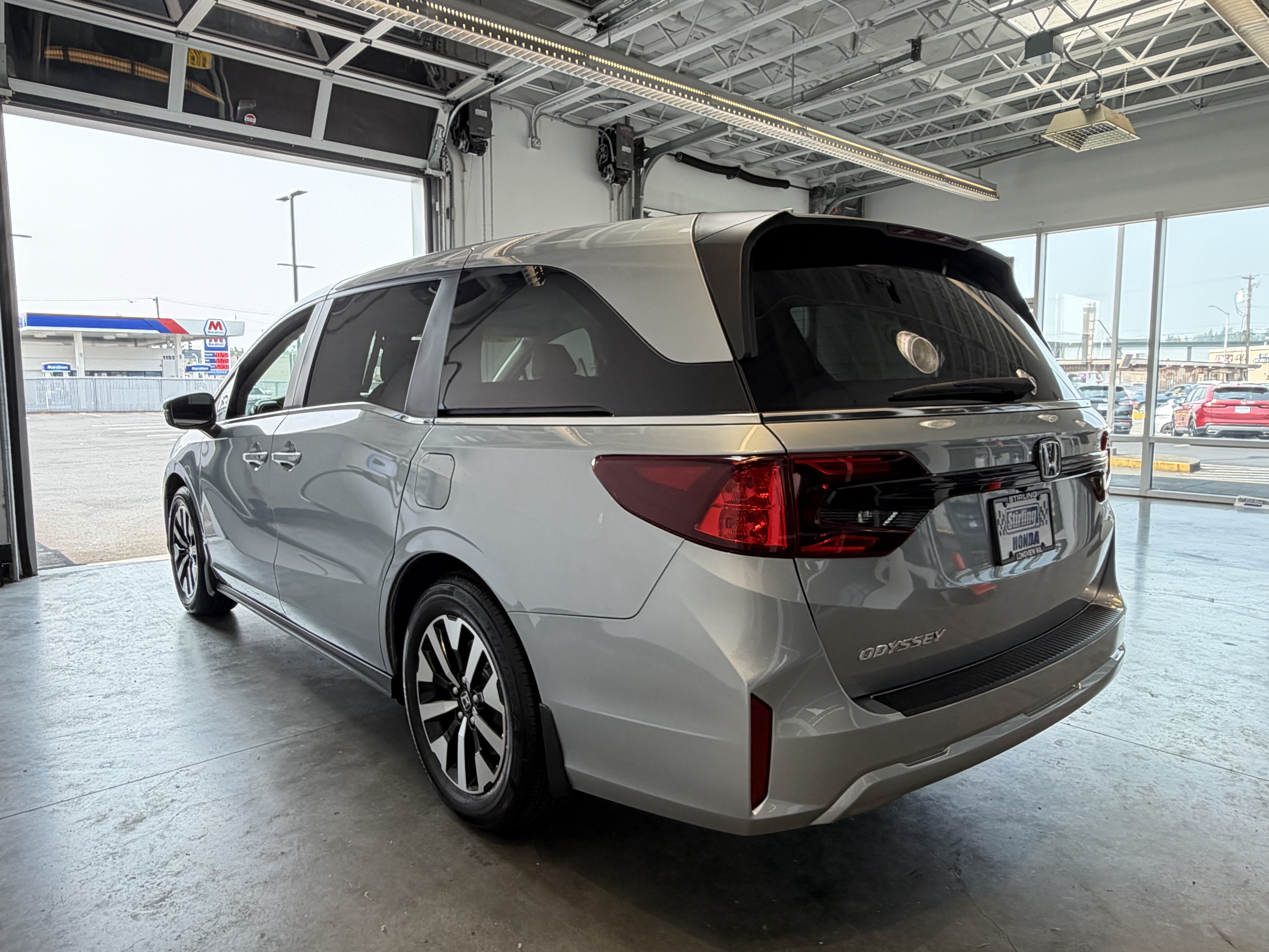 New 2026 Honda Odyssey EX-L image 5