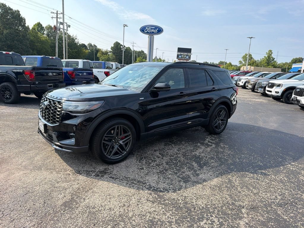 New 2026 Ford Explorer ST-Line w/ ST-Line Street Pack RWD image 7