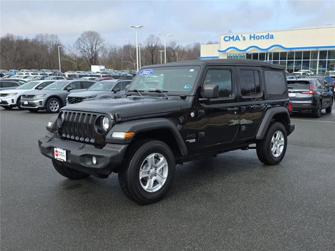 Used 2021 Jeep Wrangler Unlimited Sport image 2