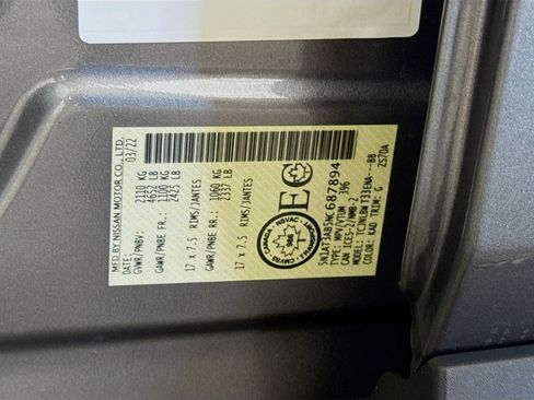 Used 2022 Nissan Rogue S AWD/4WD image 40