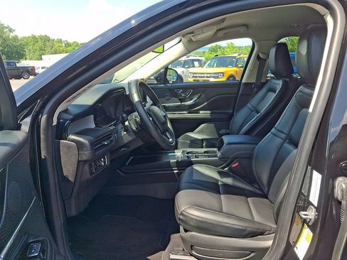 Certified 2023 Lincoln Corsair AWD image 13