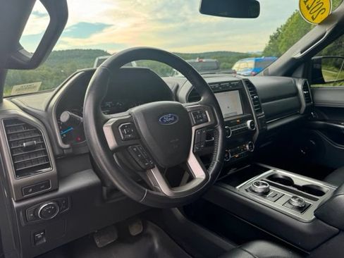 Used 2021 Ford Expedition XLT w/ Equipment Group 202A AWD/4WD image 26