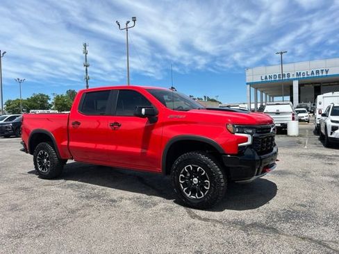 Used 2025 Chevrolet Silverado 1500 ZR2 AWD/4WD image 1
