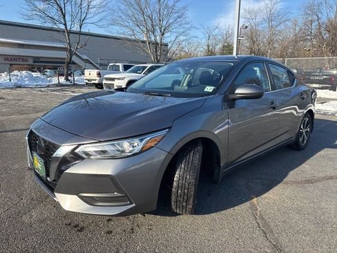 Used 2022 Nissan Sentra SV w/ Lighting Package image 3