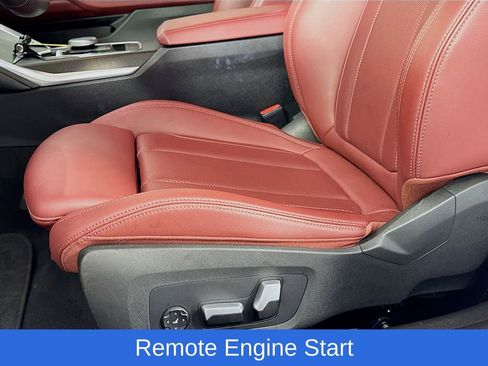 Used 2024 BMW M440i Convertible w/ Premium Package image 27