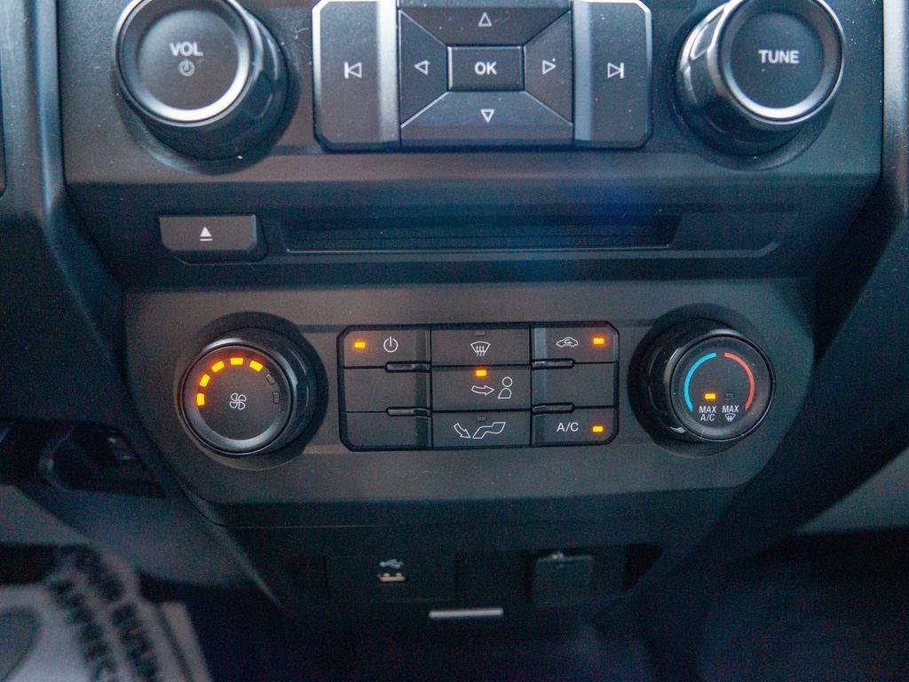Used 2017 Ford F150 XL w/ Equipment Group 101A Mid AWD/4WD image 23