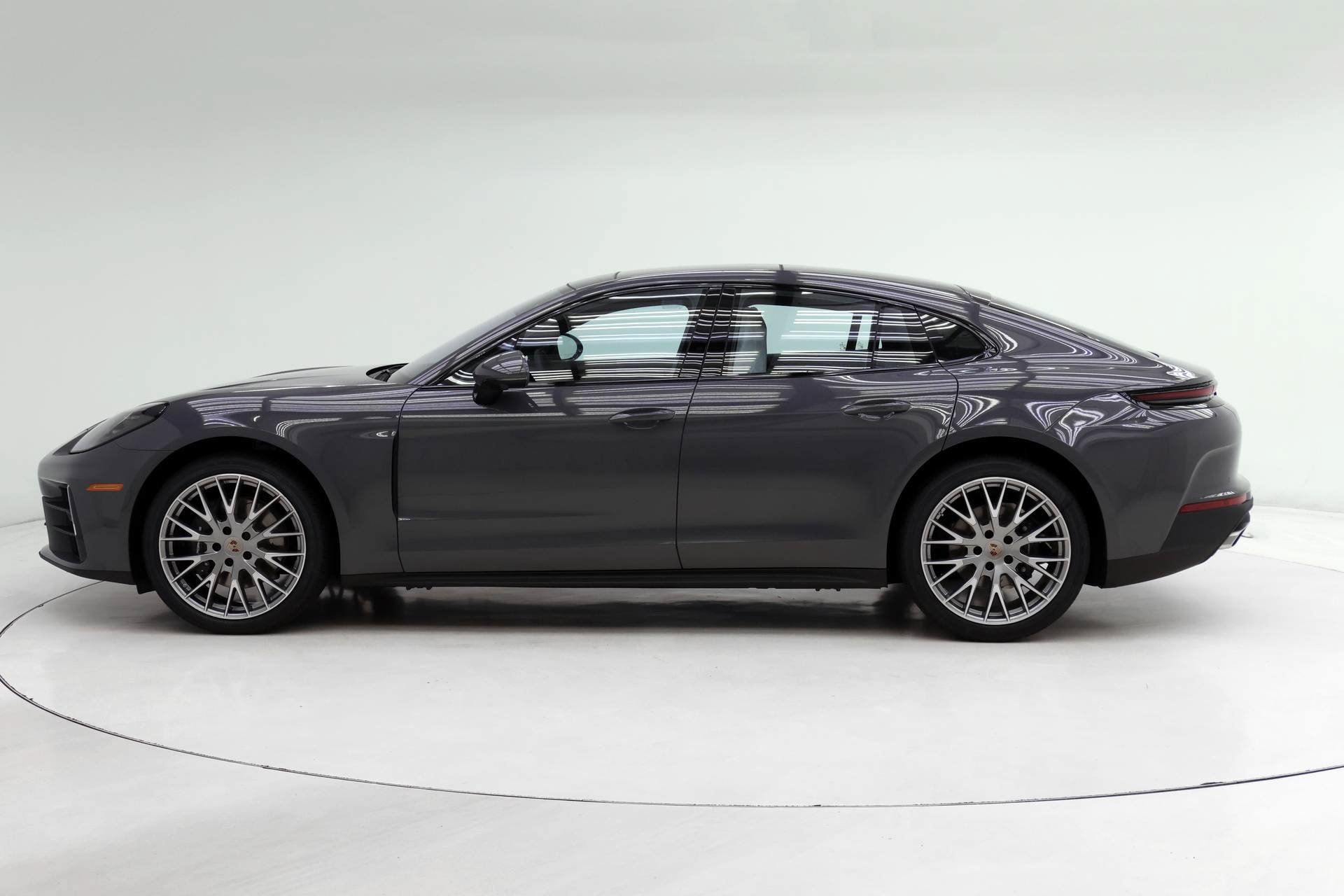 New 2026 Porsche Panamera 4 AWD/4WD image 2