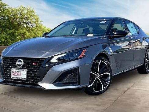 New 2026 Nissan Altima 2.5 SR FWD image 2