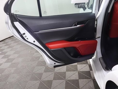 Used 2019 Toyota Camry XSE image 25