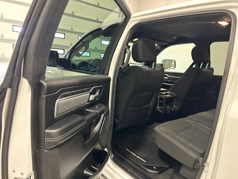 Used 2022 RAM 1500 Big Horn AWD/4WD image 30