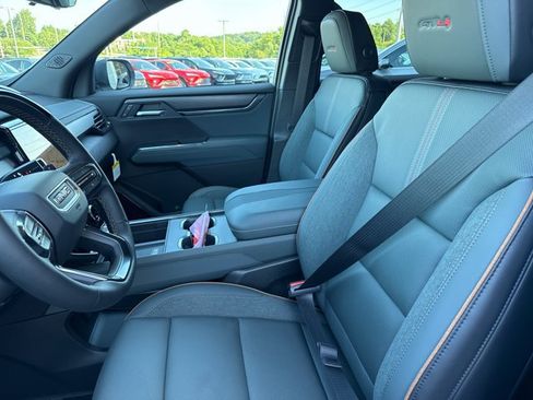 New 2026 GMC Acadia AT4 w/ Super Cruise Package AWD/4WD image 5