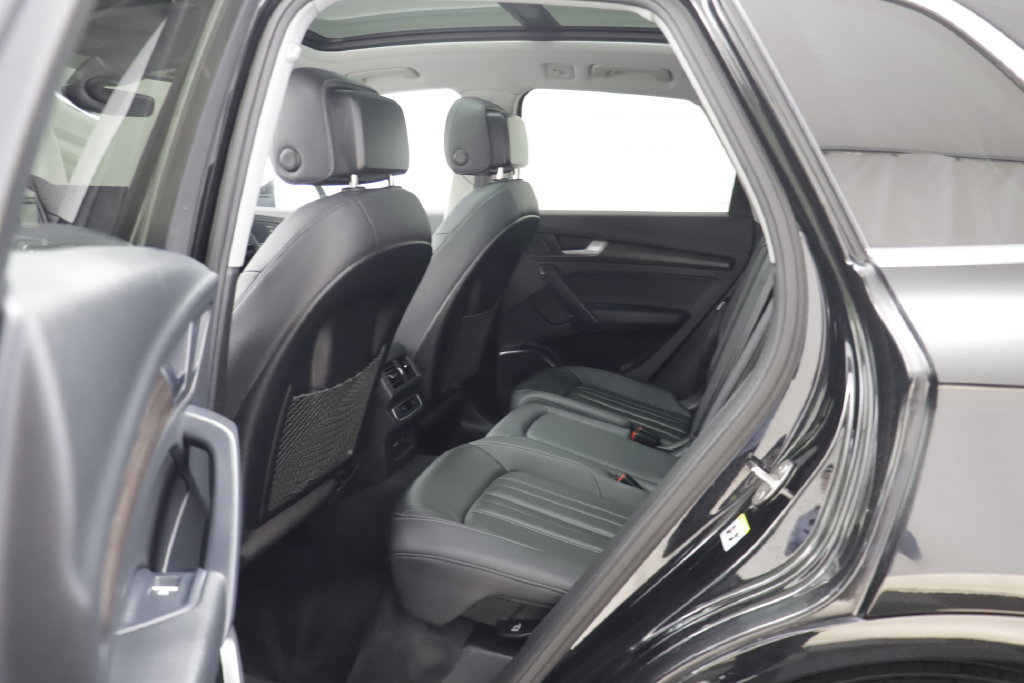 Used 2023 Audi Q5 2.0T Premium w/ Convenience Package AWD/4WD image 13