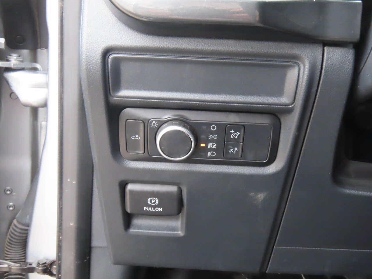 Certified 2022 Ford F150 XL w/ STX Appearance Package AWD/4WD image 24