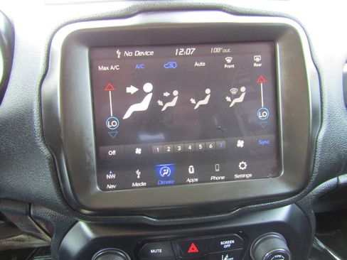 Used 2022 Jeep Renegade Sport w/ Sport Appearance Group AWD/4WD image 23