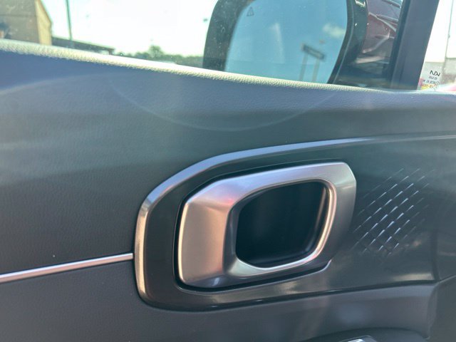 Used 2025 Kia Sorento S w/ Panoramic Sunroof Package FWD image 15
