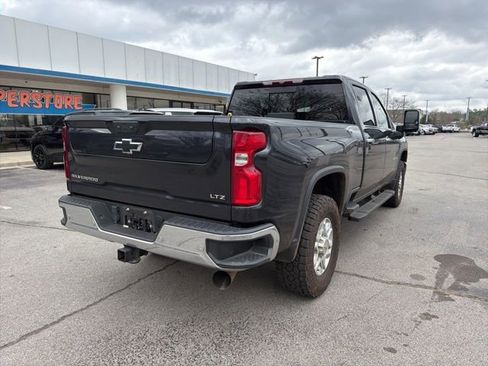 Used 2024 Chevrolet Silverado 2500 LTZ w/ LTZ Convenience Package image 4