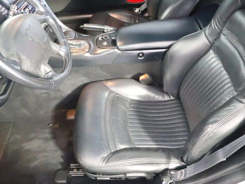 Used 1998 Chevrolet Corvette Coupe w/ Roof Pkg RWD image 23