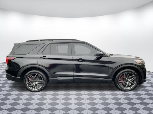 Used 2026 Ford Explorer ST AWD/4WD image 2