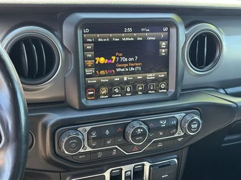 Used 2022 Jeep Wrangler Unlimited Sport w/ Sun And Sound Package AWD/4WD image 14
