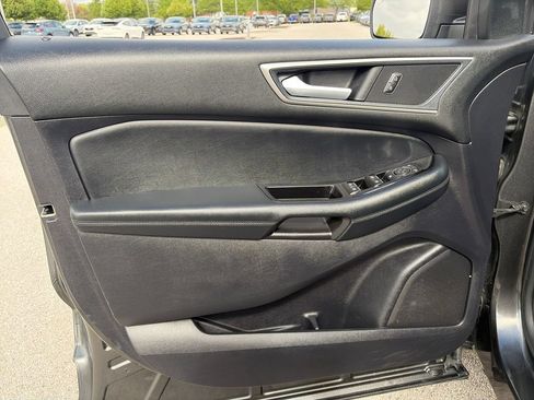 Used 2019 Ford Edge SEL w/ Equipment Group 201A AWD/4WD image 13