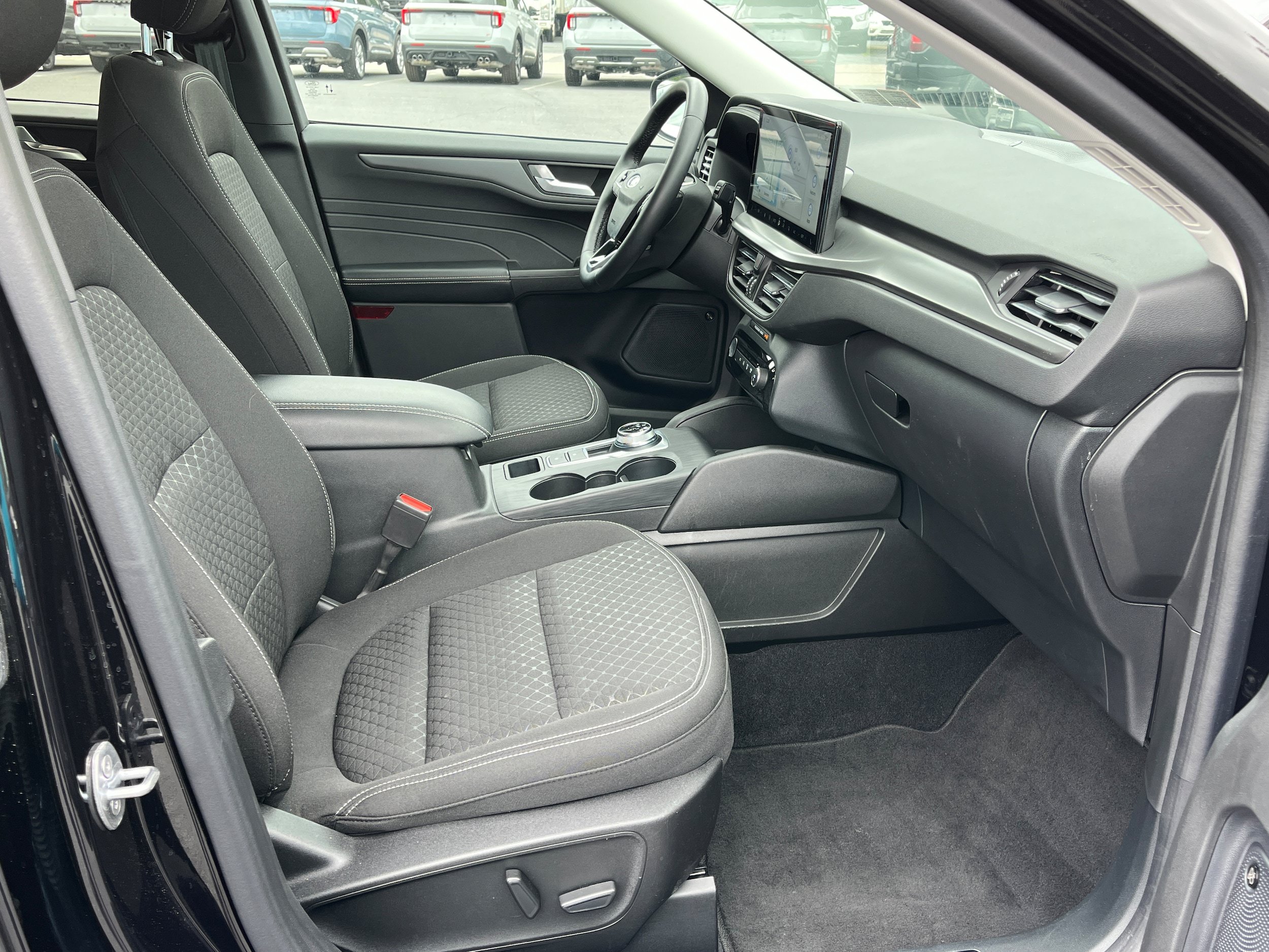 Used 2023 Ford Escape Active w/ Tech Pack #2 AWD/4WD image 6