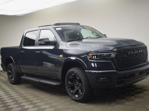 New 2026 RAM 1500 4x4 Crew Cab image 3